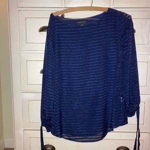 Blue w blue stripes, 3/4 length sleeves w ties.  Top layer is sheer